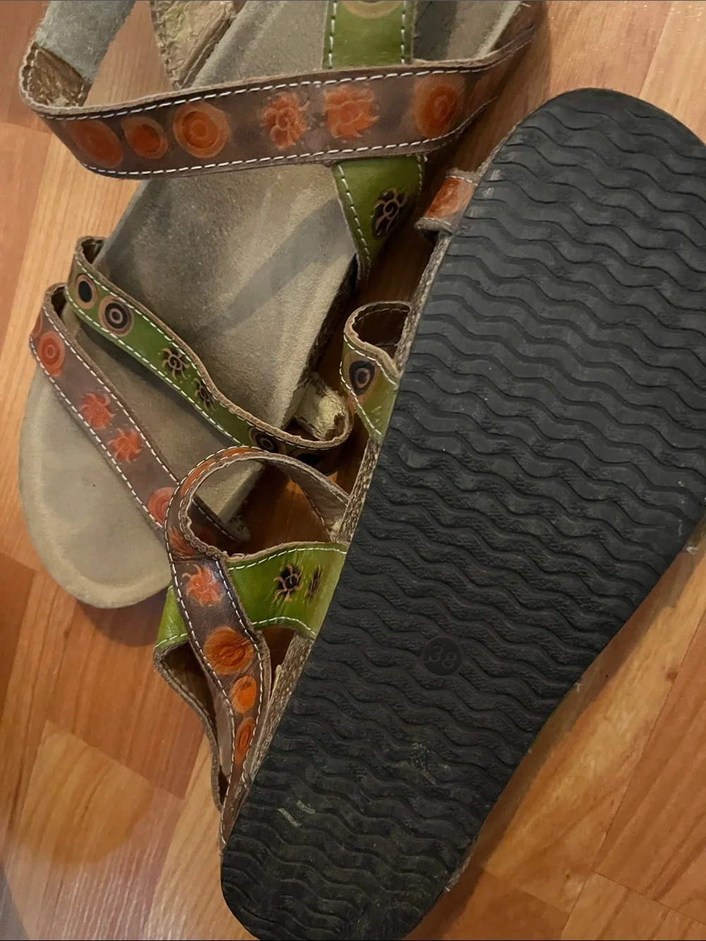 L'Artiste by Spring Step Amaryllis sandals featuring green and orange  Size 38